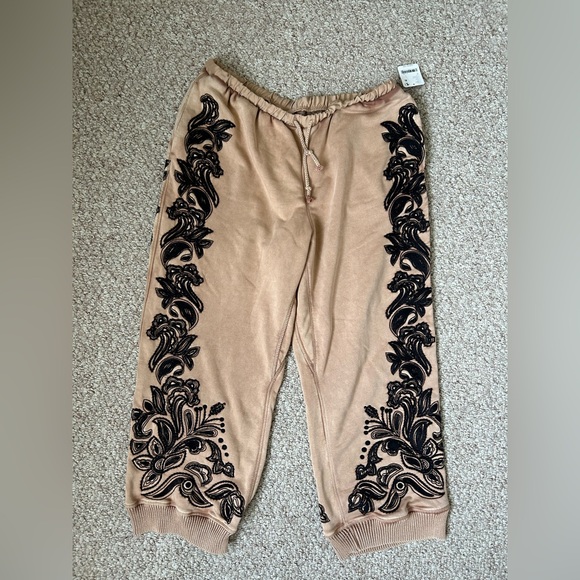 SOLD - Picture 4 of 11